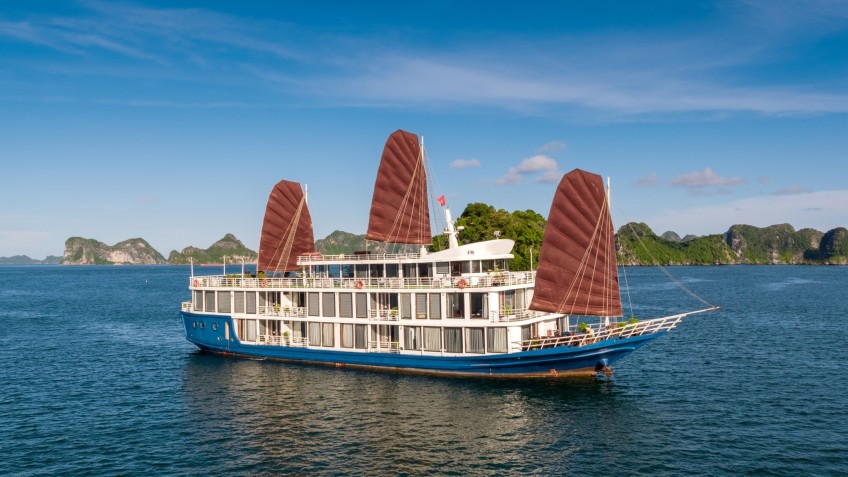 Verdure Lotus Classic Cruise: Verdure Lotus Classic Cruise Halong Bay