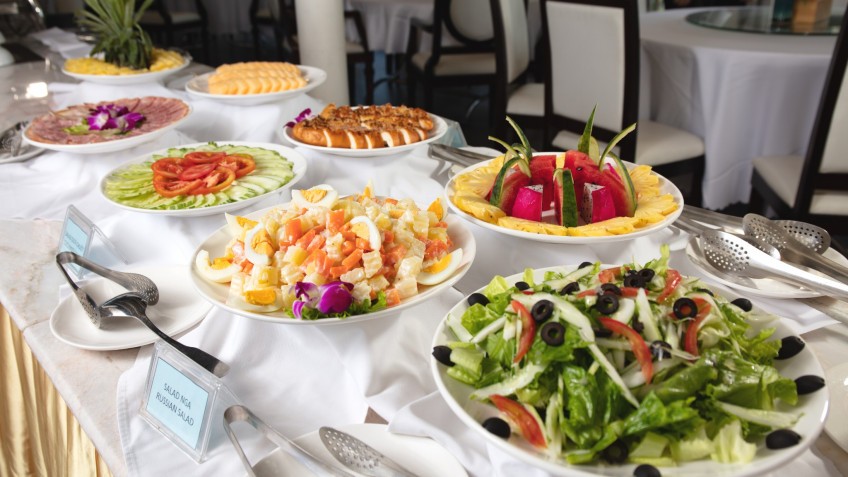Amanda Cruise: Wide Range Of Tasty Food on Amanda cruise