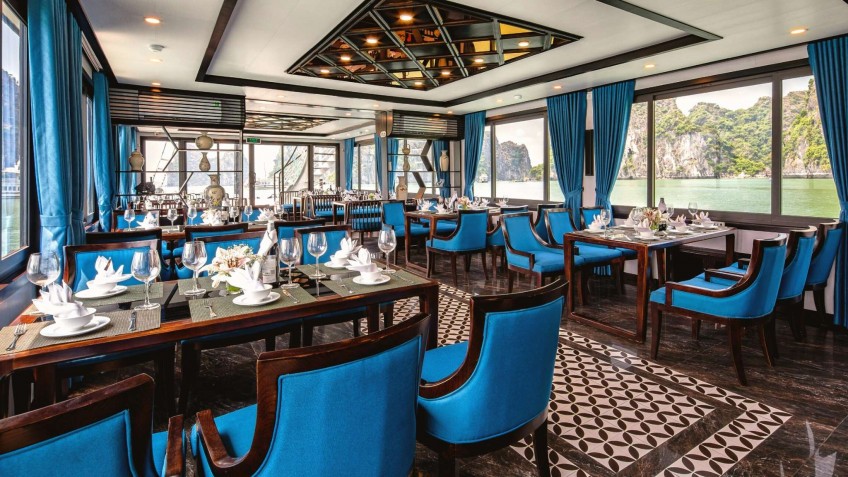 Light Day Cruise: Luxury Restaurant On Light Day Cruise