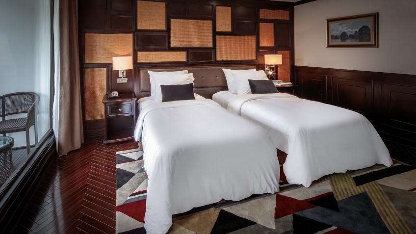 Ambassador Cruise: Comfy twin bed