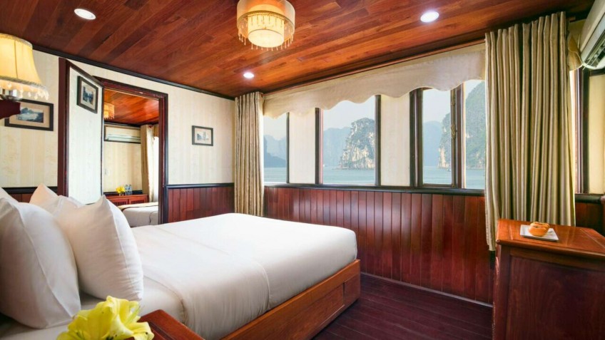 Garden Bay Legend Cruise: Family Connecting Cabin