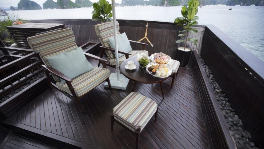 Hera Grand Luxury Cruise: Spacious terrace in Hera Earth Suite