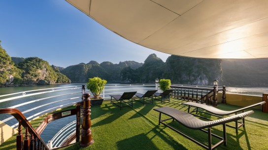 Swan Cruises: Relax on the Sun Loungers