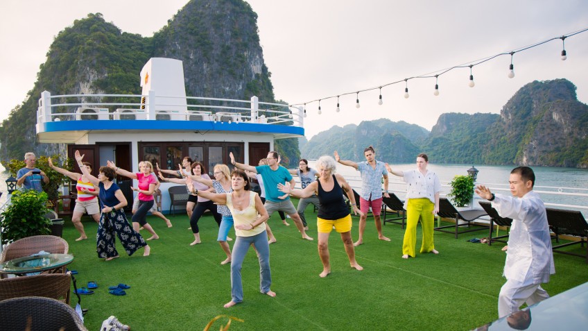 Swan Cruises: Exercise with Tai Chi Class