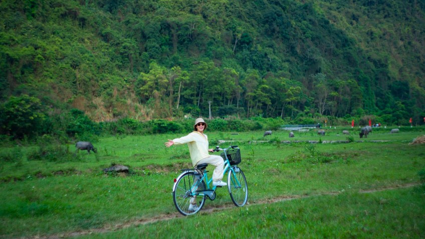 Paradise Grand Cruise: Cycling In Viet Hai Village