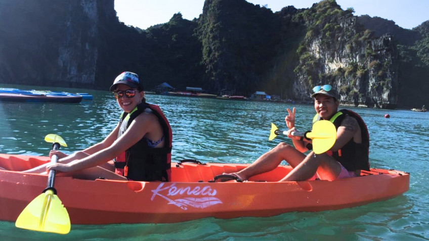 Renea Cruise: Challenge kayaking on Bai Tu Long green water