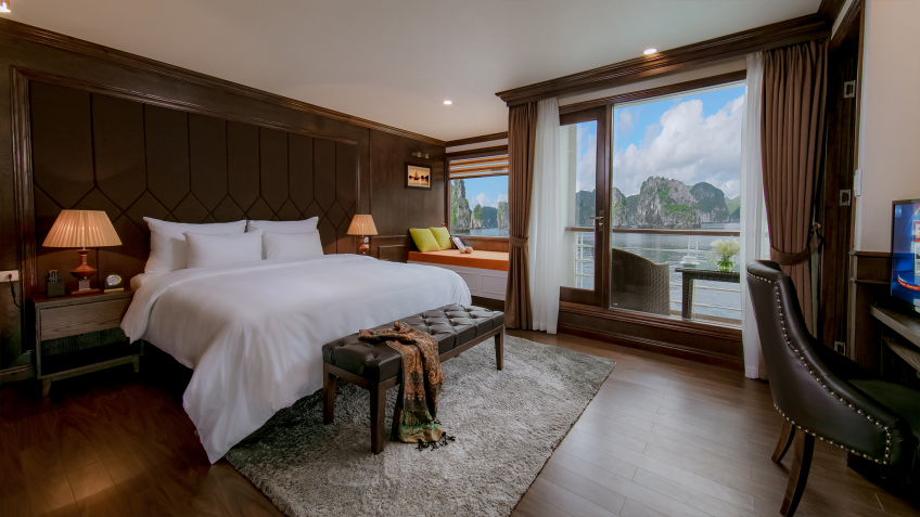 Mon Cheri Cruise: Ocean Suite Balcony