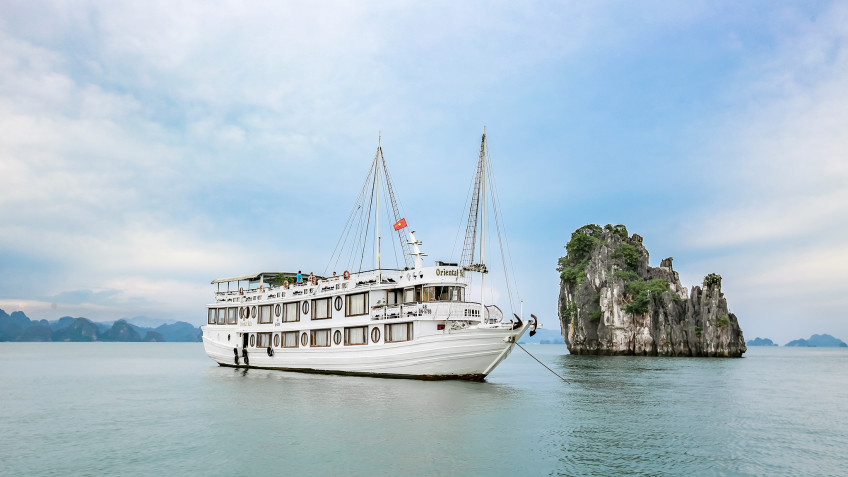 Oriental Sails: 3 Star Cruise Sailing Among Lan Ha