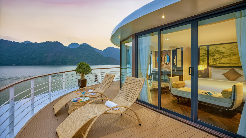 Capella Cruise: Unwind freeze at sun lounger